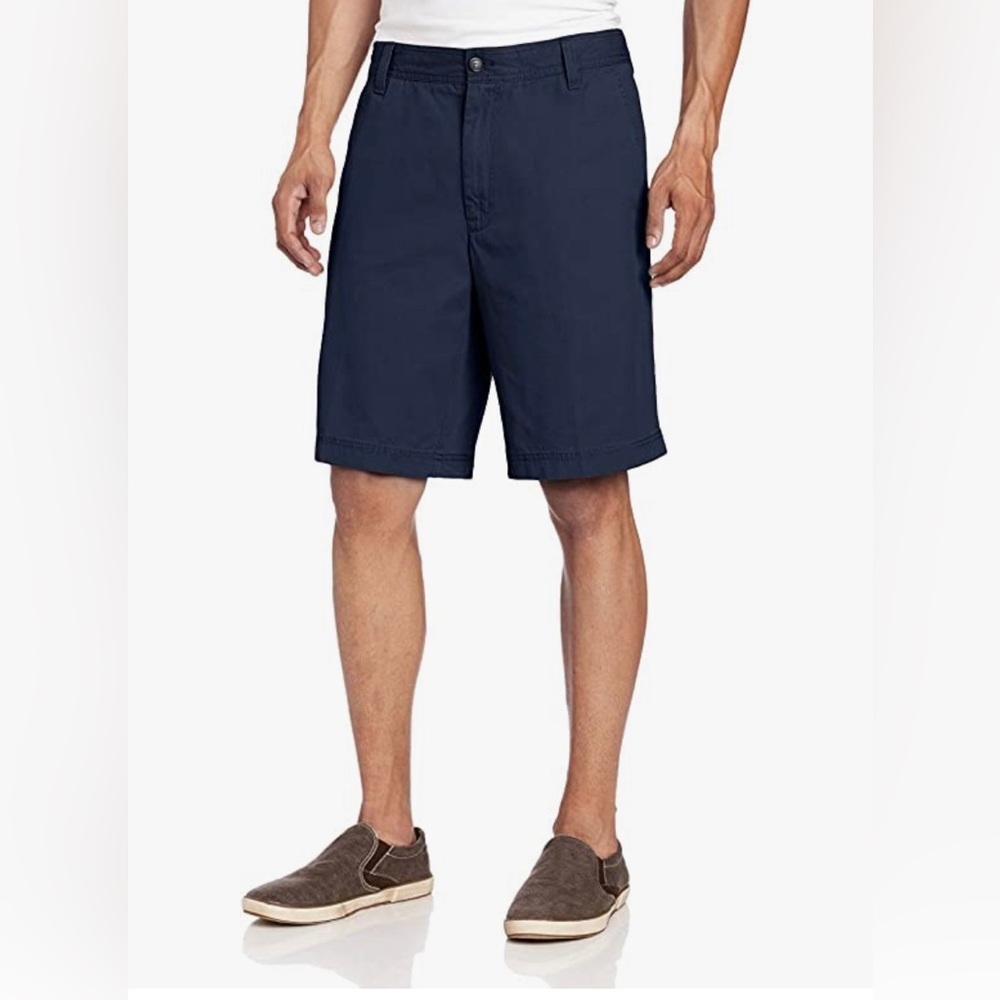 Mens IZOD Saltwater flat front shorts NWT